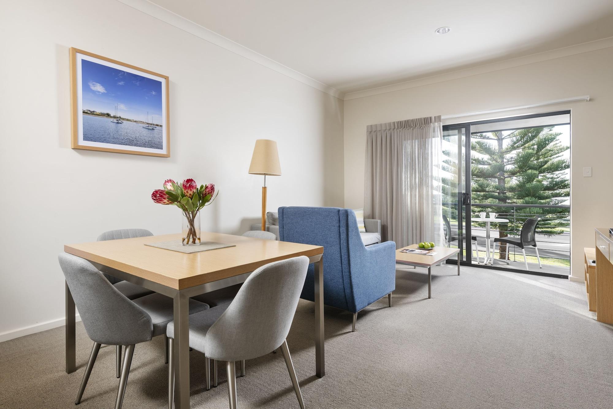 Quest Bunbury Aparthotel Exterior photo