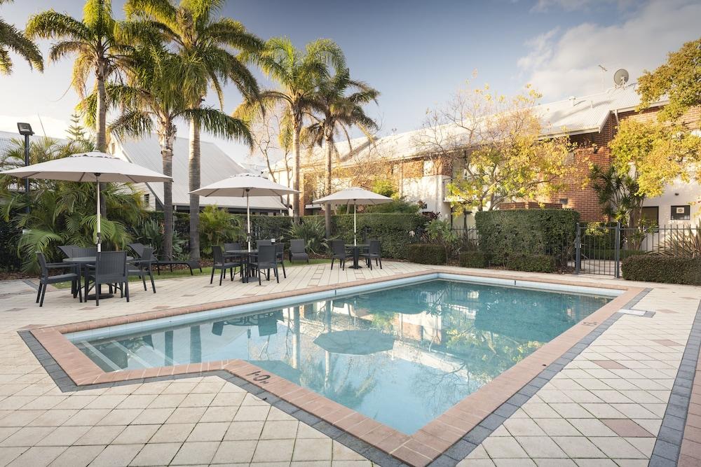 Quest Bunbury Aparthotel Exterior photo