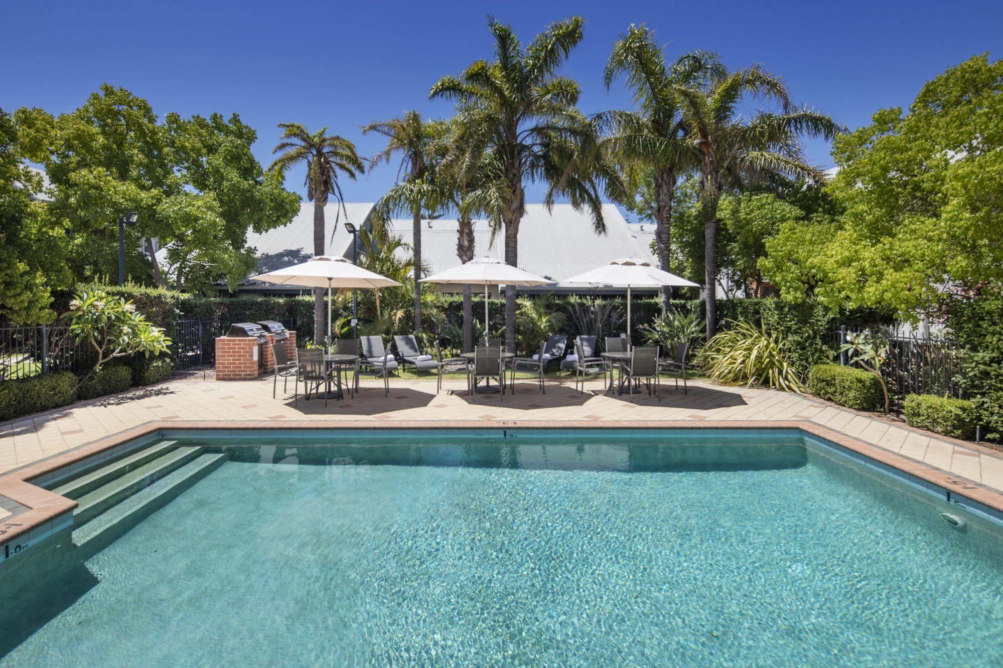 Quest Bunbury Aparthotel Exterior photo